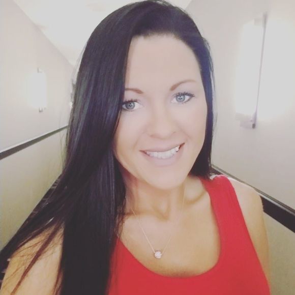 Meet your Posher, Tania - Picture 1 of 1